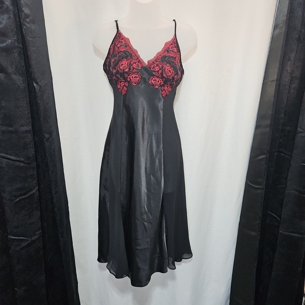Womans Small Black Satin Red Lace Babydoll Slipdress Nightgown Whimsigoth Sheer